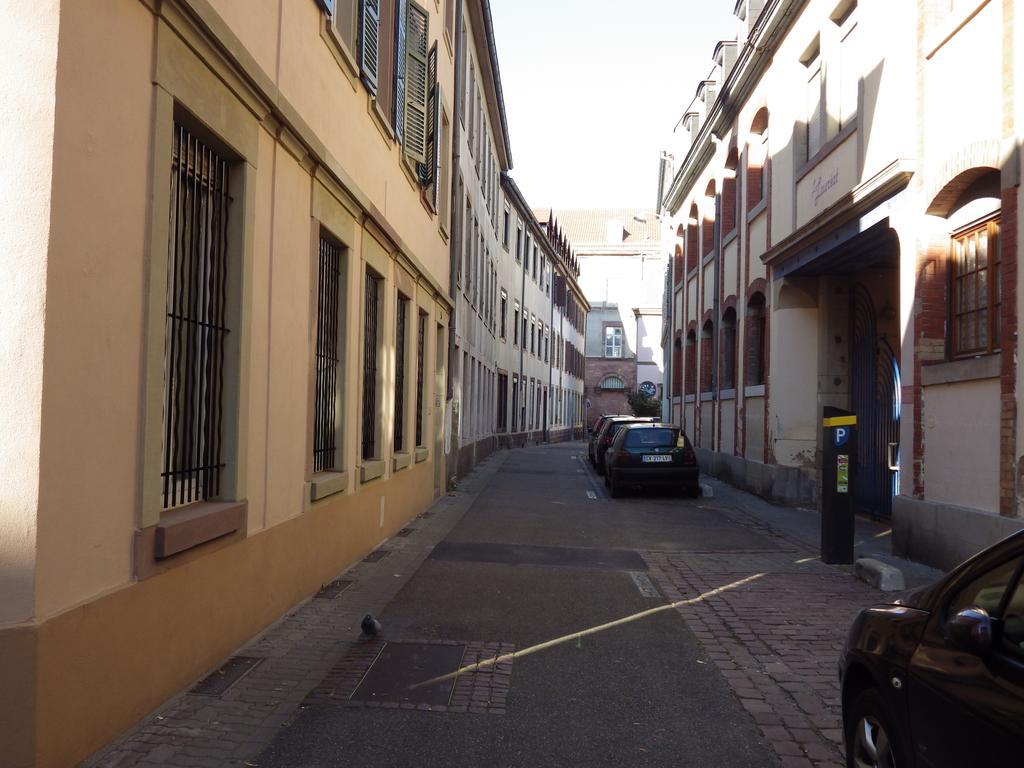 Charmant Studio A Strasbourg Apartment Екстериор снимка